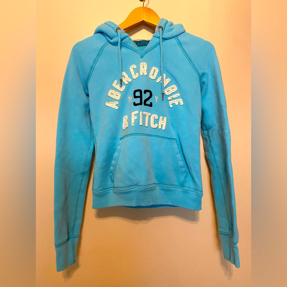 A&F - blue hoodie with front pocket